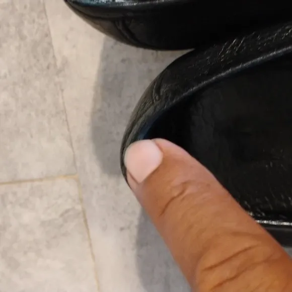 Detalles En El Talo N Y P  or El Lado De Adentro En La Parte De Atras Ver Fotos