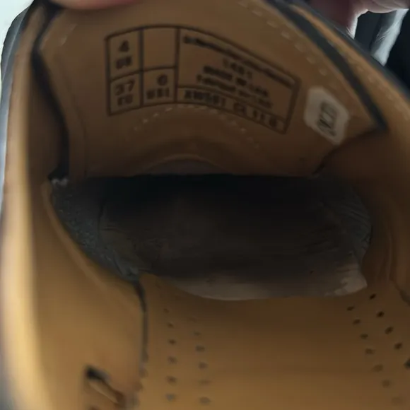 doc martens patent leather oxford shoes