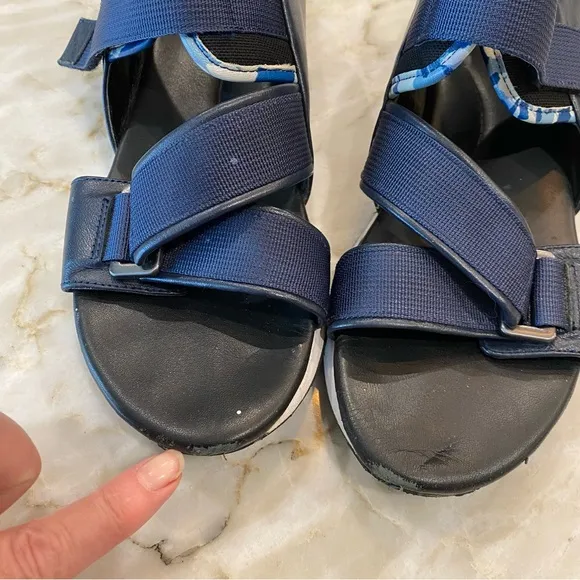 Donald J. Pliner Blue Leather Canvas Wedge Casual Blue Slingback Sandals 8.5