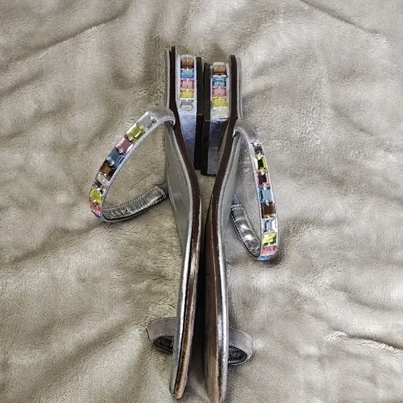 Donald J. Pliner Silver Sandals with Multicolor Accents Size 8.5M