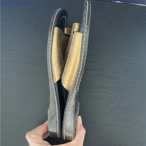 Donald Pliner Metallic Gold Slide