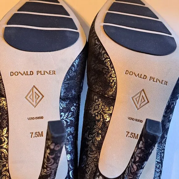 Donald Pliner Women's Pola Brocade Slip-On Metallic High Heels Size 7.5M New!