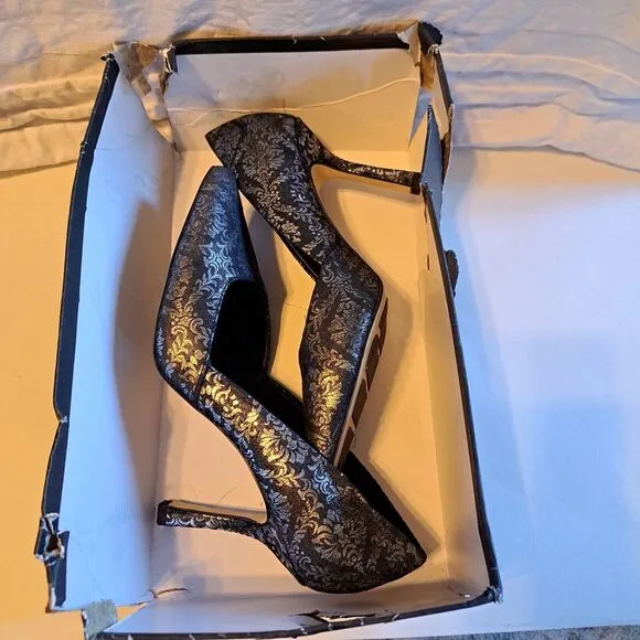 Donald Pliner Women's Pola Brocade Slip-On Metallic High Heels Size 7.5M New!