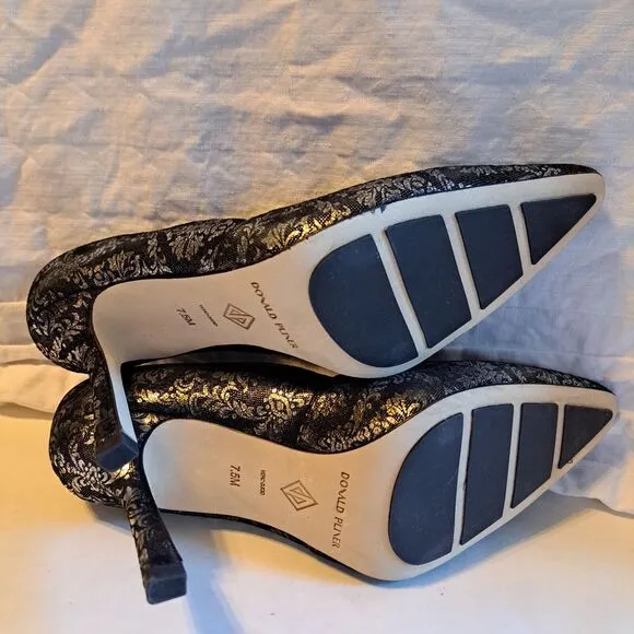 Donald Pliner Women's Pola Brocade Slip-On Metallic High Heels Size 7.5M New!