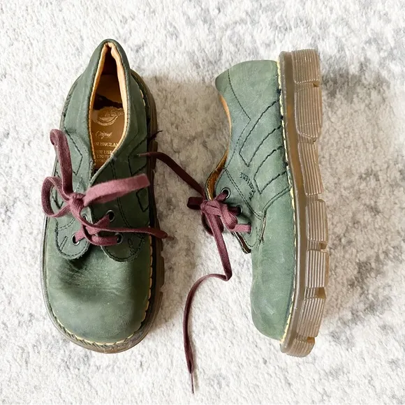 Dr. Martens Kids Green Leather Oxford Lace up Shoes