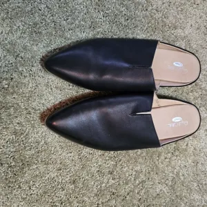 Dr Scholl's black leather Freya mules.