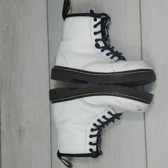 Dr.Martens Kids Girls 1460T Boots shoes sz UK 8 US 9