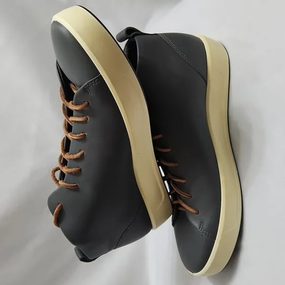 Ecco Soft 8 Low Leather DriTan Casual sneakers (m size 39)