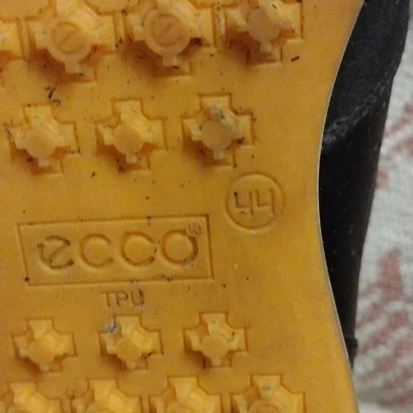 Ecco premium golf shoes