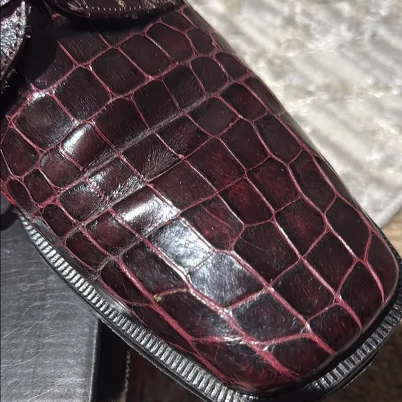 Elegant Burgundy Crocodile Pattern Men's Shoes