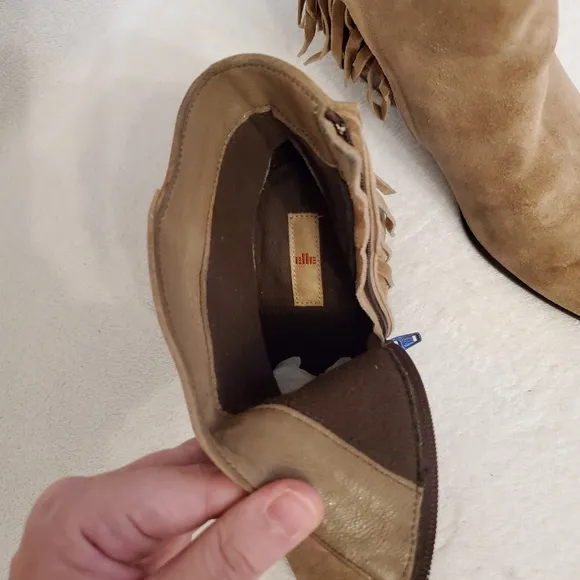 Elle Suede Boots Size 8.5 Eur 39