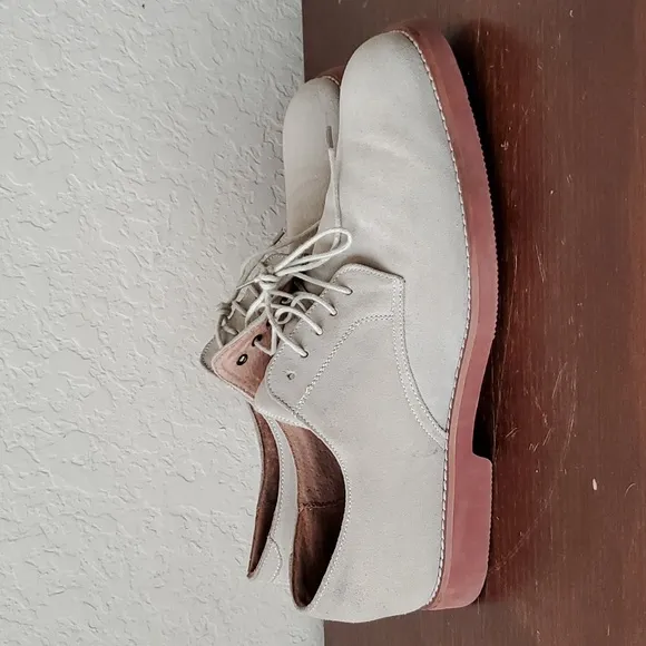 EUC. Kearny Lace Up Casual Shoes White Suede, 10M