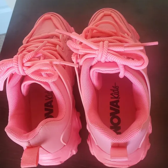 Fashion Nova Pink athletic shoes