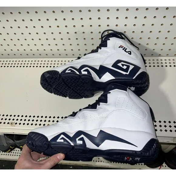FILA MB Mens Athletic Basketball Shoes Size 10 White Blue Red Jamal Mashburn