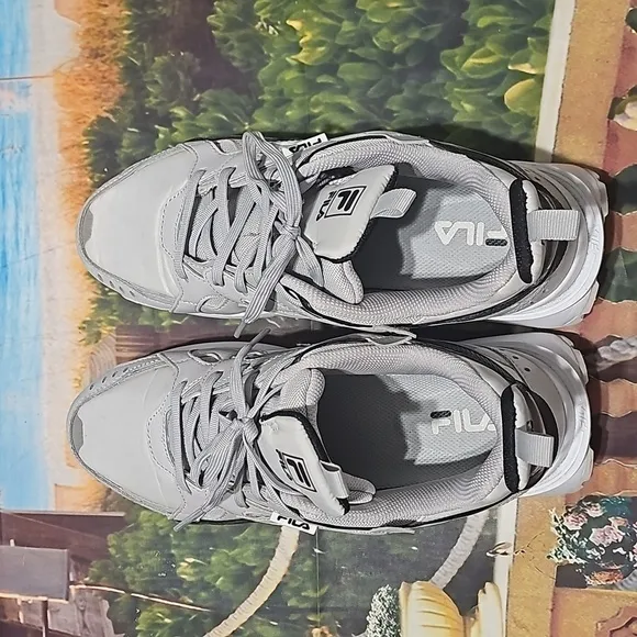 Fila Sandenal Gray White Sneakers Shoes Size 10