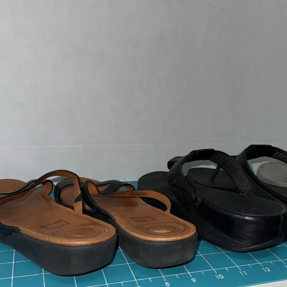FitFlop Set of 3 Stylish Sandals 2  Black &amp; 1 Grey Sparkle 2 Thong 1Slide Size 8