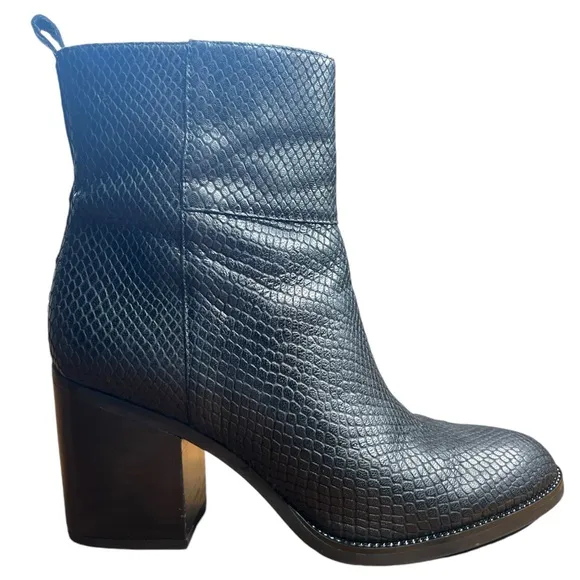 Franco Sarto Boots Pebbled Leather Black L-Owens Zipper Ankle Booties Sz 7.5