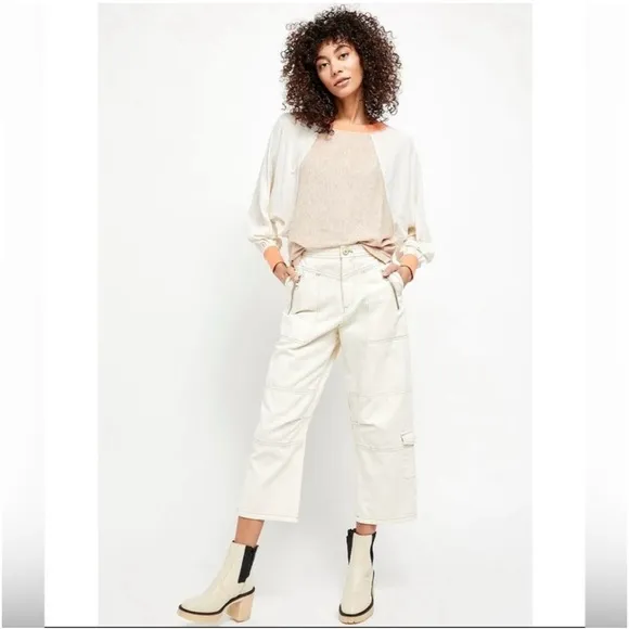 Free People James Chelsea Boot in White With Thick Lug Sole, Sz 38/7.5 With Box