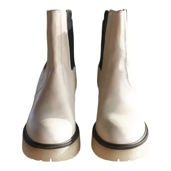 Free People James Chelsea Boot in White With Thick Lug Sole, Sz 38/7.5 With Box