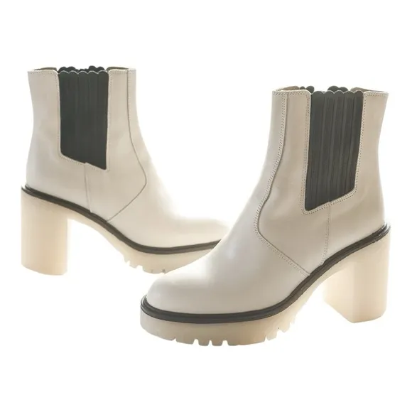 Free People James Chelsea Boot in White With Thick Lug Sole, Sz 38/7.5 With Box