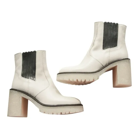 Free People James Chelsea Boot in White With Thick Lug Sole, Sz 38/7.5 With Box