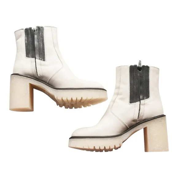 Free People James Chelsea Boot in White With Thick Lug Sole, Sz 38/7.5 With Box