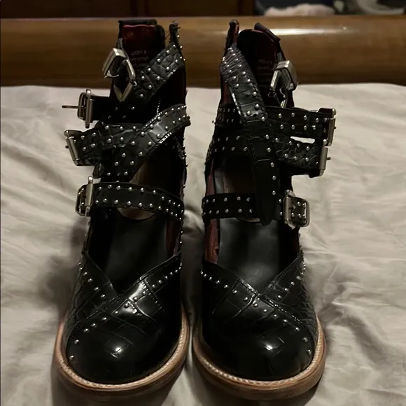 Freebird Felicity Studded Black Leather Women's Shoes