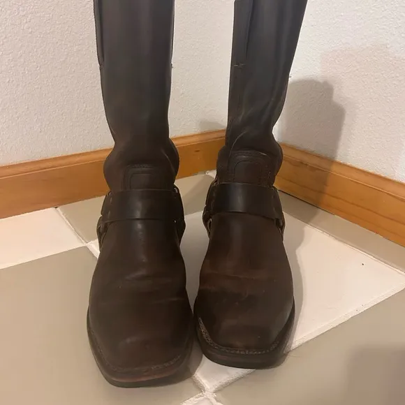 Frye Harness 12R Mens boots size 9 Gaucho style #87350