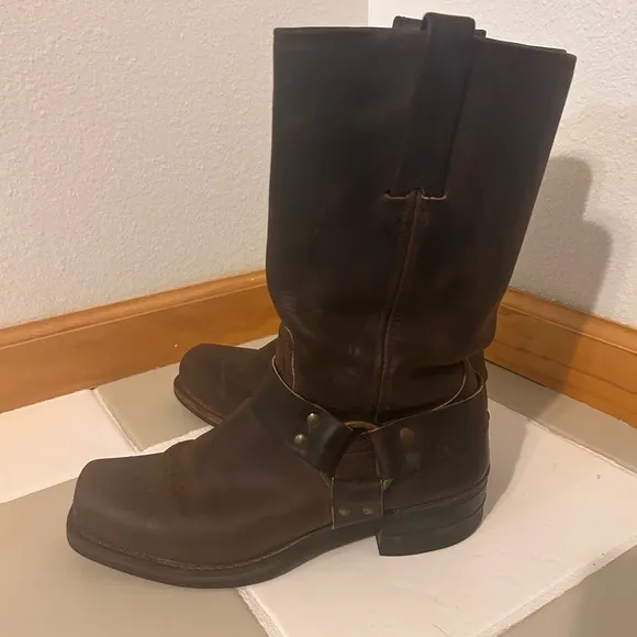 Frye Harness 12R Mens boots size 9 Gaucho style #87350