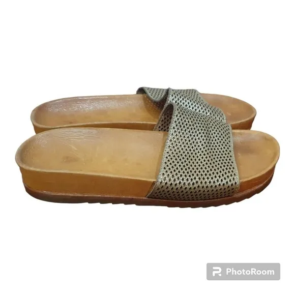 FRYE Lily Perforated Leather Slides Size 9