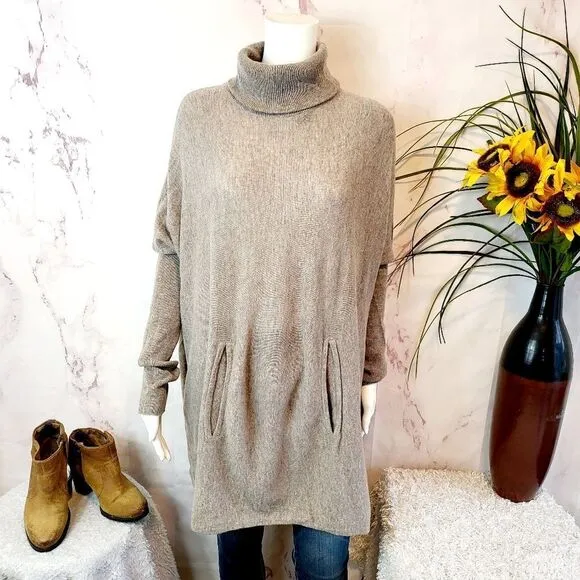 Garnet Hill cashmere blend tunic sweater