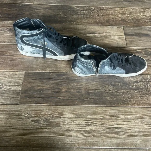 Golden Goose Black and Gray Athletic Shoes