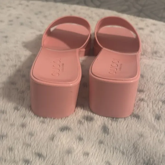 Gucci Pink Women's Slide Sandals