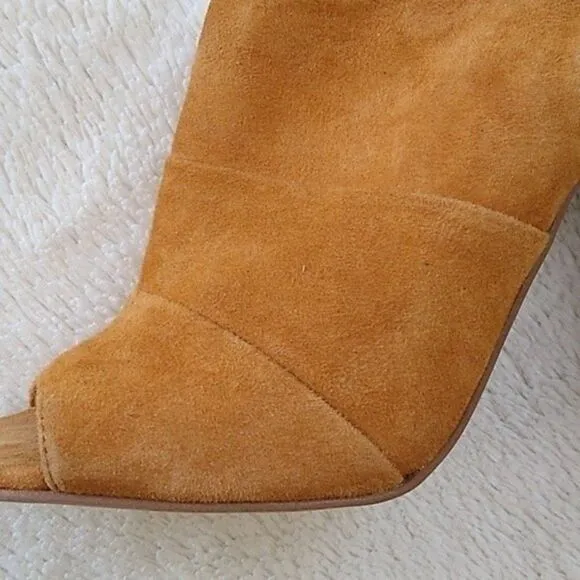 Halogen suede willow sz 9 suede