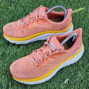 HOKA CLIFTON 8 - Womens Athletic Shoes - SIZE 7.5B