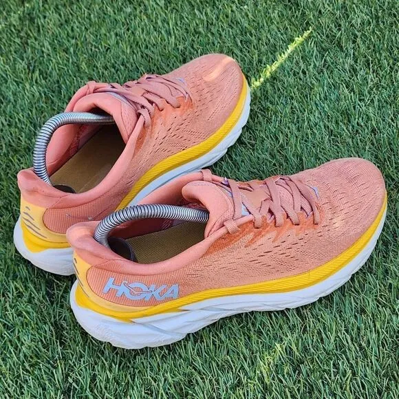 HOKA CLIFTON 8 - Womens Athletic Shoes - SIZE 7.5B