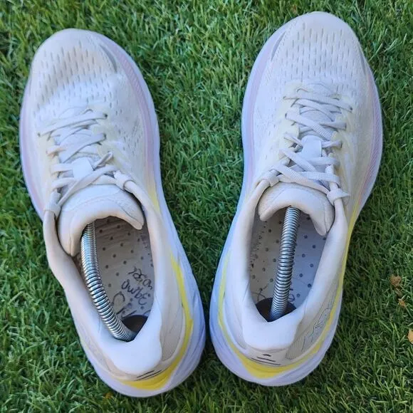 HOKA CLIFTON 8 - Womens Athletic Shoes - SIZE 9B --No Insoles --