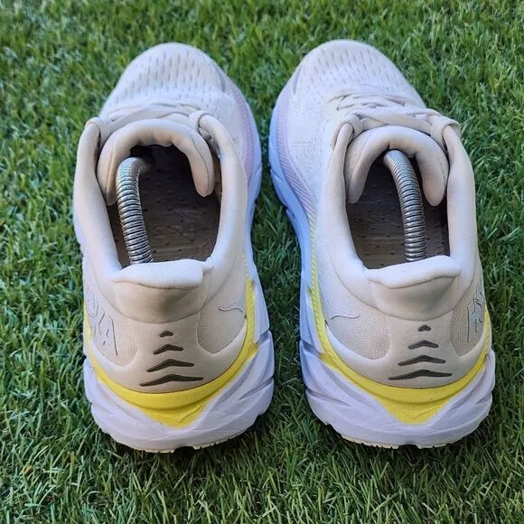 HOKA CLIFTON 8 - Womens Athletic Shoes - SIZE 9B --No Insoles --
