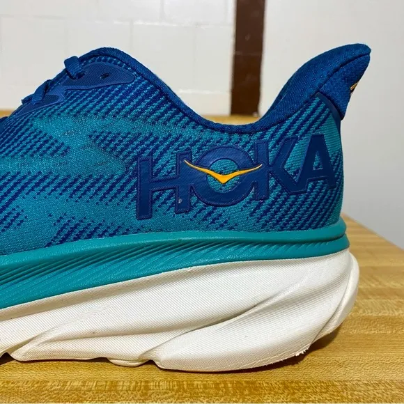 Hoka Clifton 9 Men Athletic Shoes Size 11