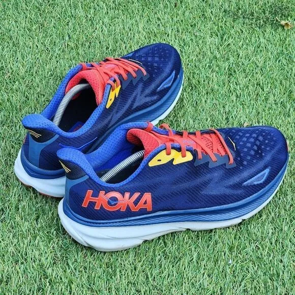 HOKA CLIFTON 9 - Mens Atheltic Shoes - SIZE 12.5D