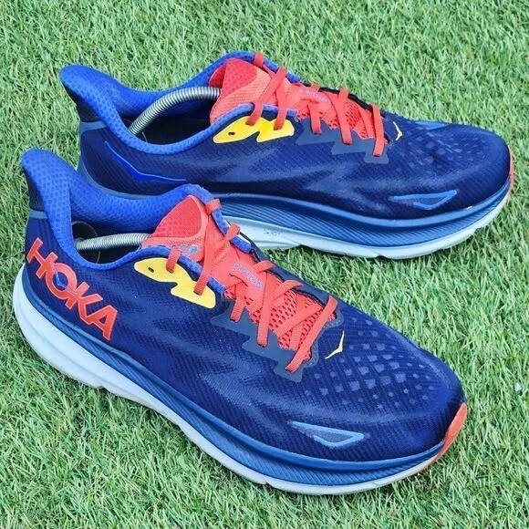 HOKA CLIFTON 9 - Mens Atheltic Shoes - SIZE 12.5D