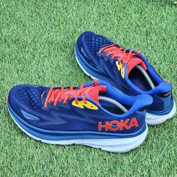 HOKA CLIFTON 9 - Mens Atheltic Shoes - SIZE 12.5D