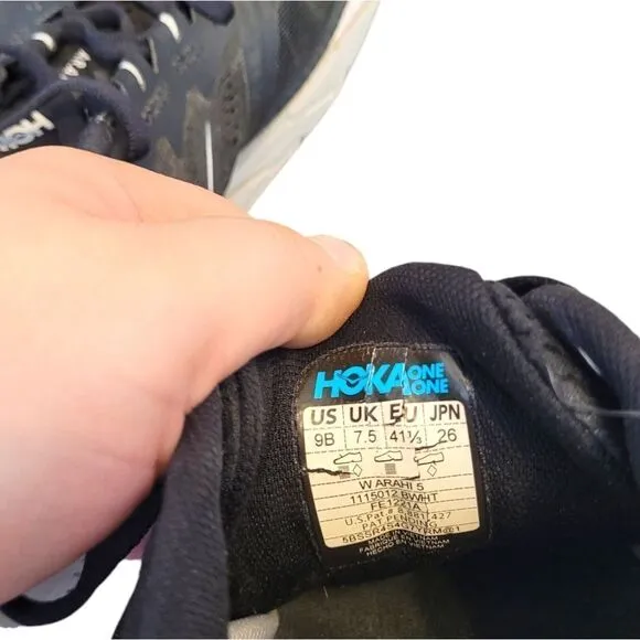 Hoka One One Black and White Arahi 5 Sneakers