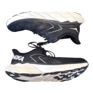 Hoka One One Black and White Arahi 5 Sneakers