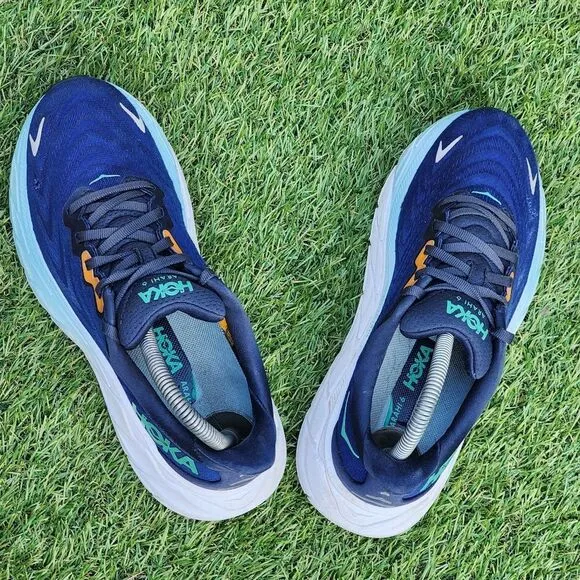 Hoka One One Arahi 6 Running Shoes