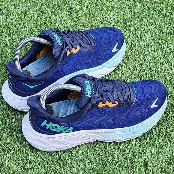 Hoka One One Arahi 6 Running Shoes