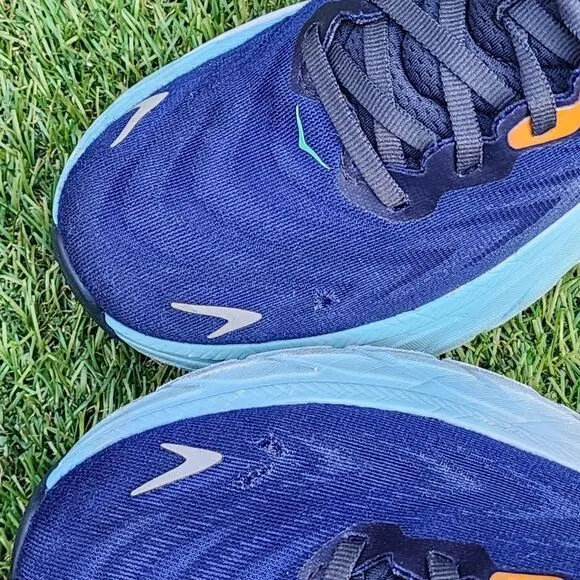 Hoka One One Arahi 6 Running Shoes