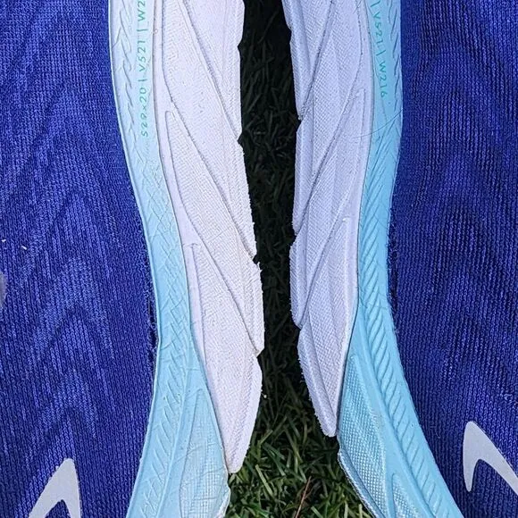Hoka One One Arahi 6 Running Shoes
