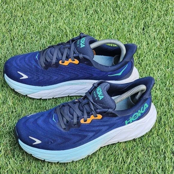 Hoka One One Arahi 6 Running Shoes