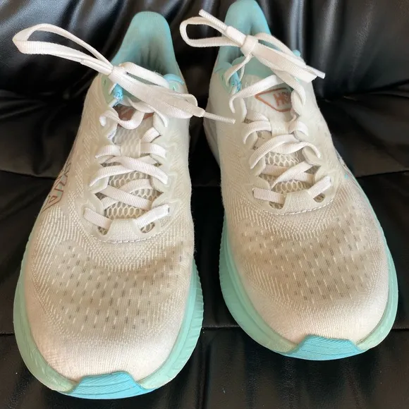 Hoka Women's Mach 8 Running Shoes - White and Teal